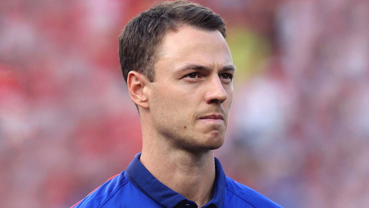 Evans reveals Van Gaal watching United players train on new cameras