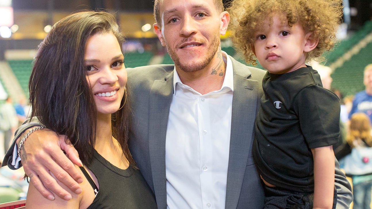 What in the world is going on with Delonte West?
