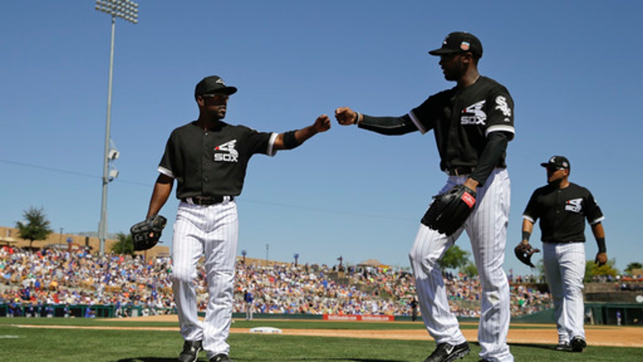 Hendricks keeps up fine spring in Cubs' loss to White Sox