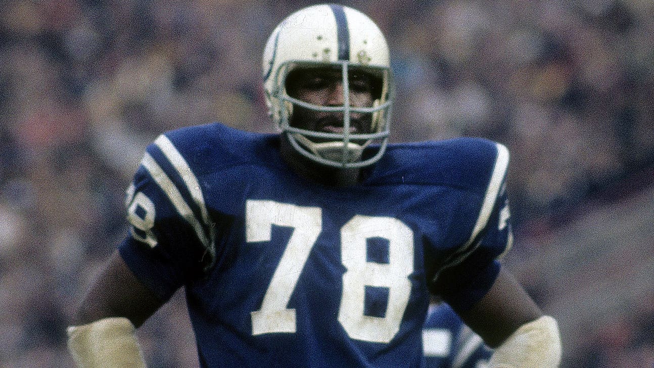 Bubba Smith named to FWAA 75th anniversary team