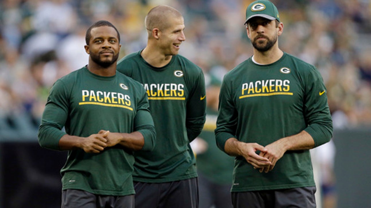 Packers receiver Jordy Nelson: "I'm playing football."