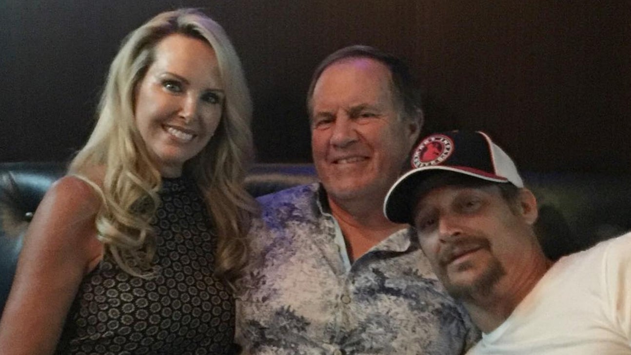 Bill Belichick hung out with Kid Rock at Tiger Woods' restaurant