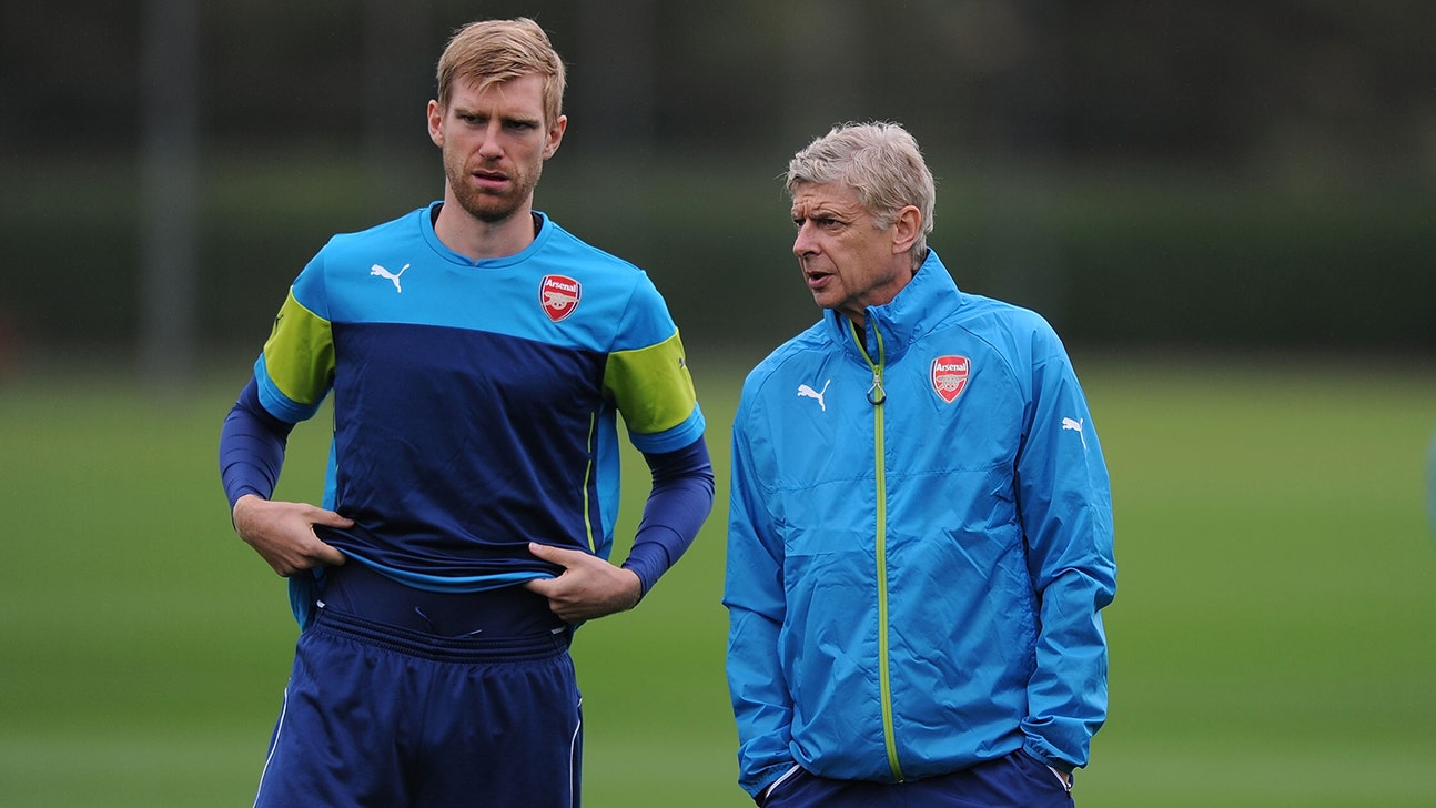 Wenger refutes Mertesacker claim Arsenal must train harder