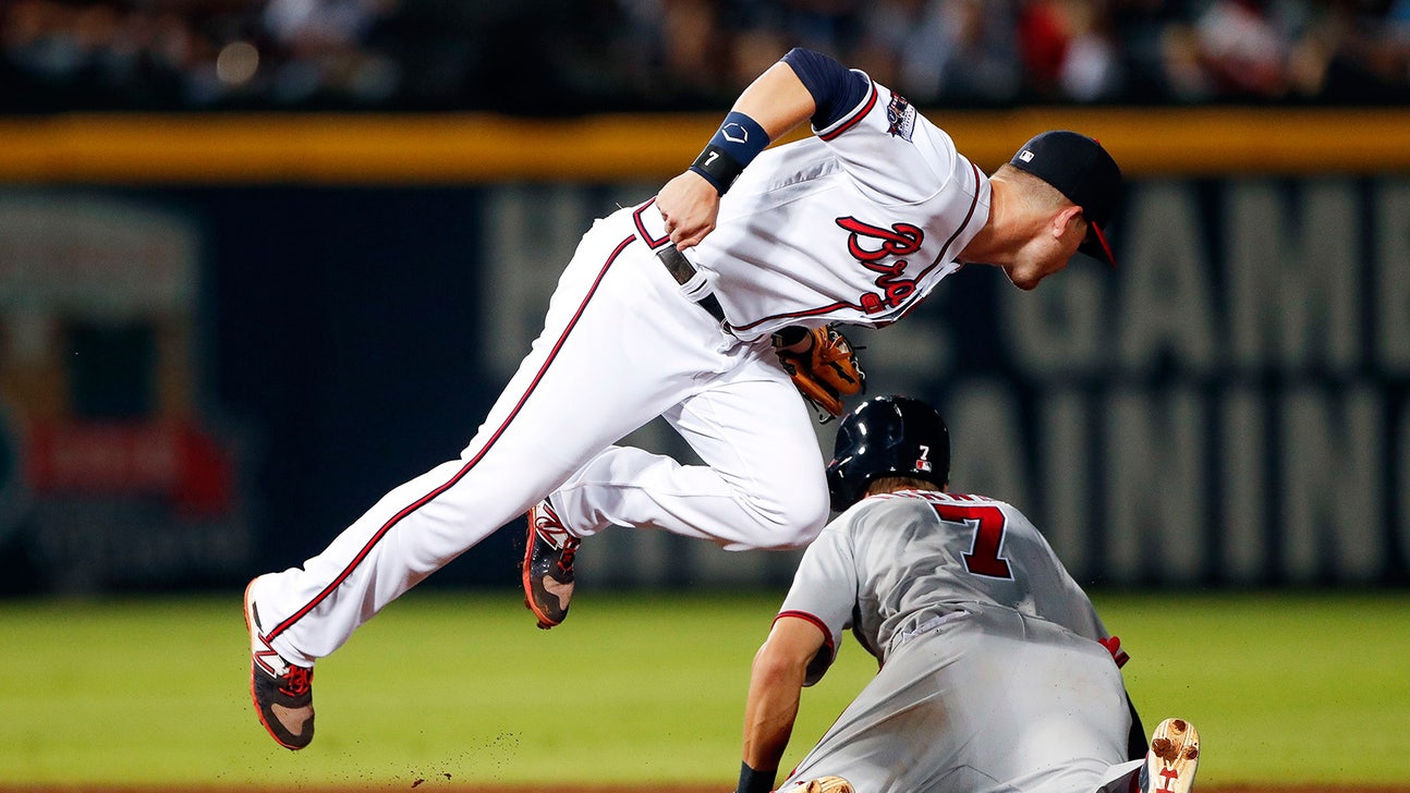 Braves trade Gordon Beckham to Giants for minor-league infielder