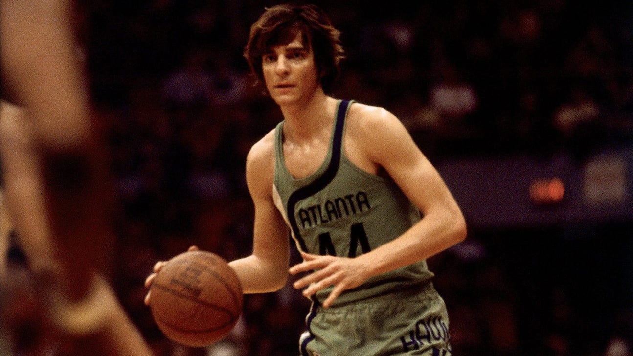 Hawks honor the legendary 'Pistol' Pete Maravich with amazing tribute