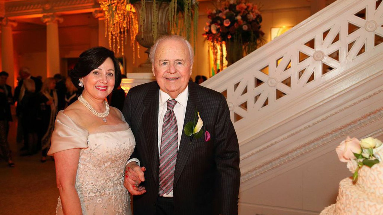 Ten Years Later, Saints Owners Tom and Gayle Benson say "I Do" Again