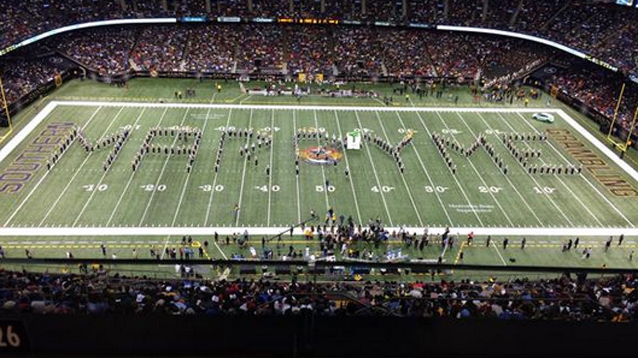 Marriage proposal features Southern band at halftime of Bayou Classic