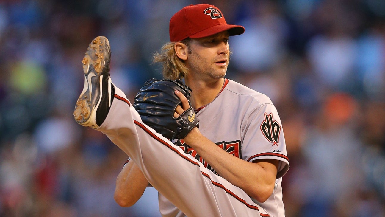 What in the world is going on with Bronson Arroyo's shoulder?