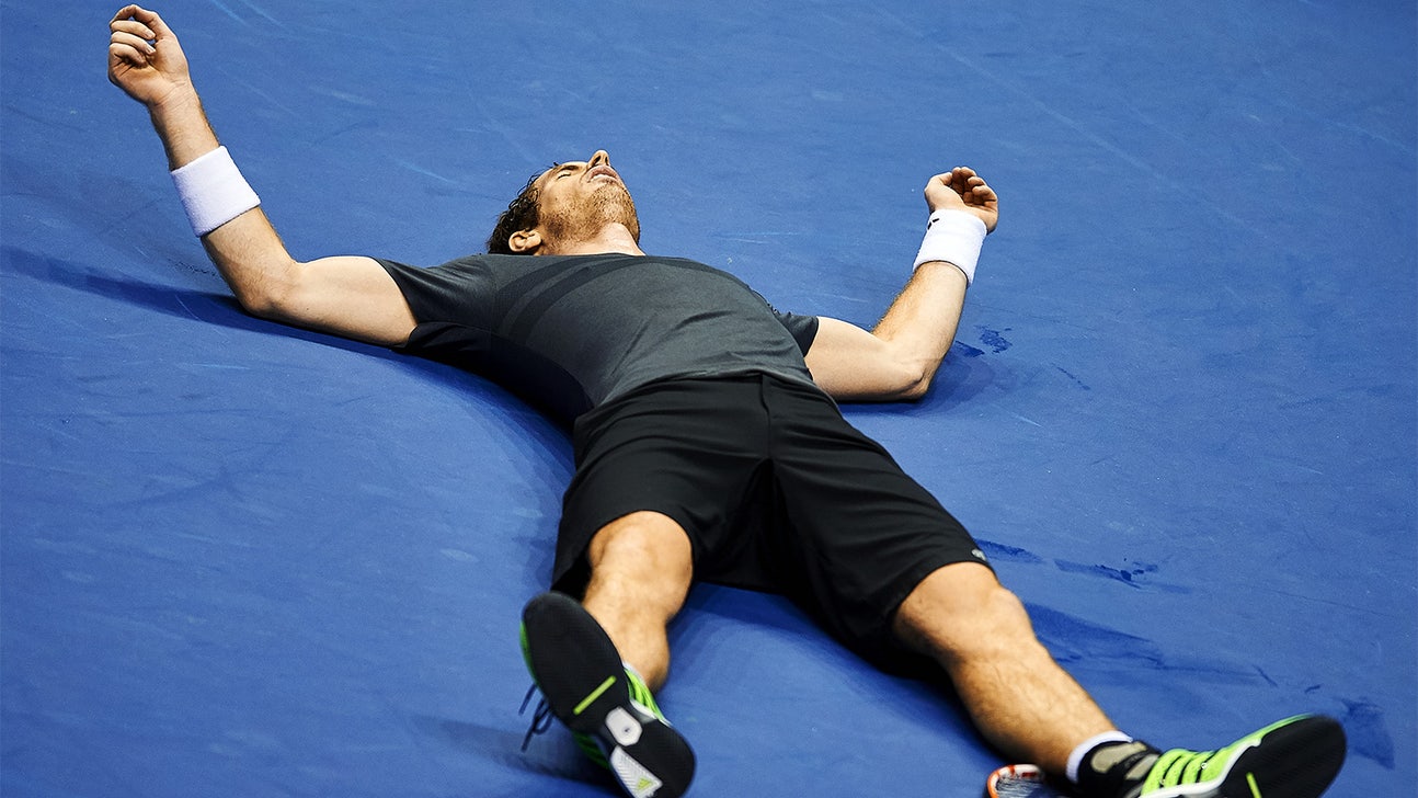 Murray saves 5 match points to win Valencia Open over Robredo