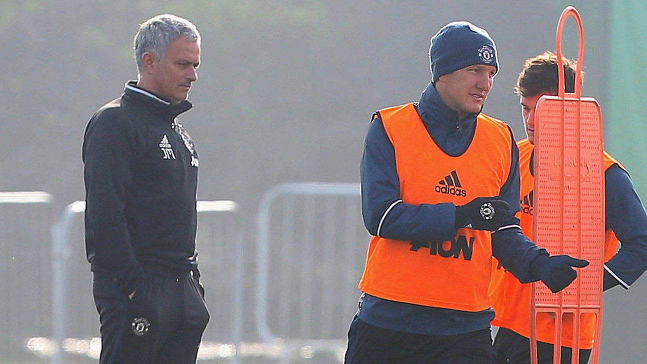 Is Jose Mourinho now giving Bastian Schweinsteiger another shot?