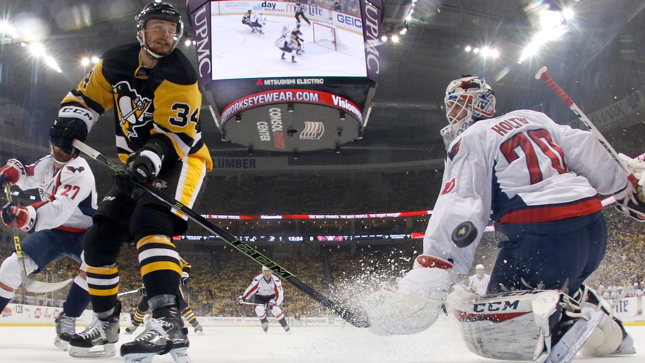 Watch Pittsburgh Penguin Tom Kuhnhackl score a lucky goal off his back