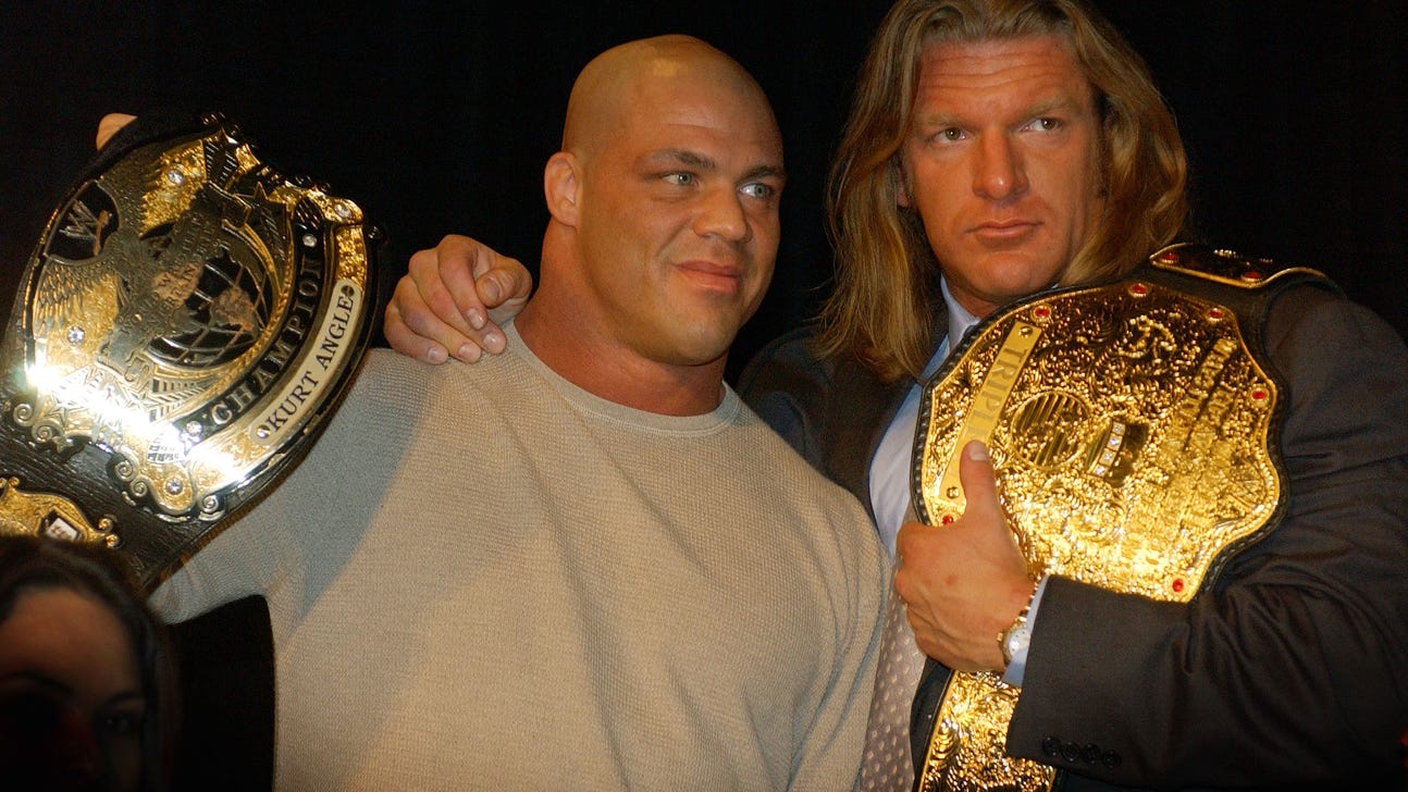 Triple H gives Cubs custom WWE championship belt