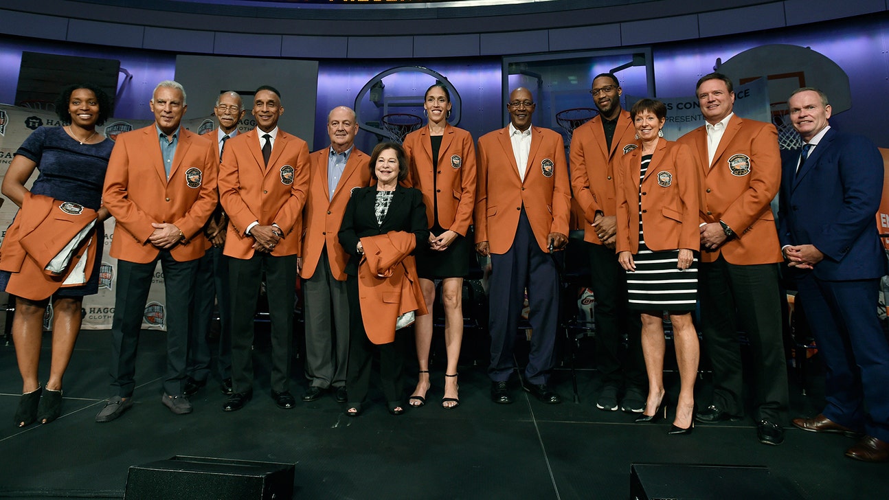 As he enters Hall, McGrady thinking of family, friends impacted by Hurricane Harvey