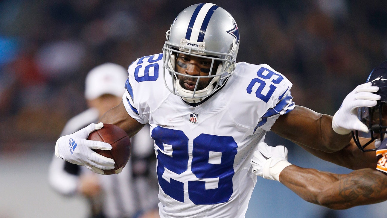 Cowboys RB Murray expected to play despite broken hand
