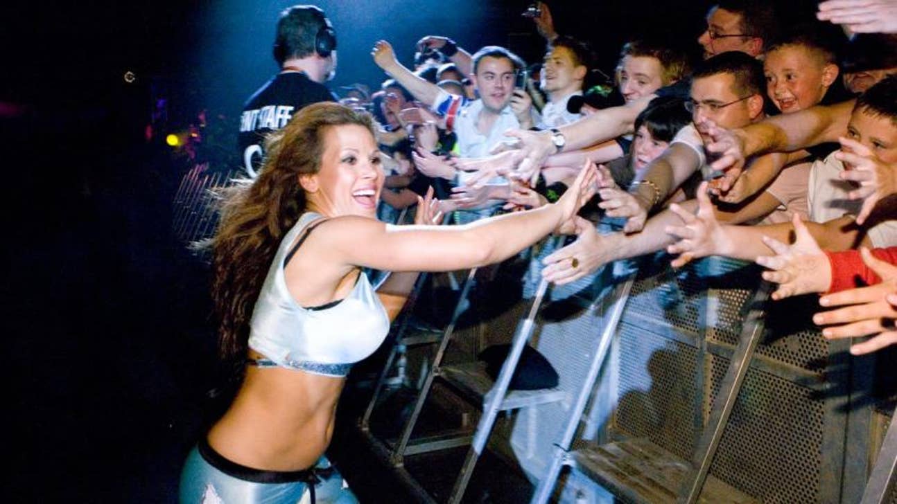 Mickie James returning to WWE to face Asuka at NXT TakeOver: Toronto