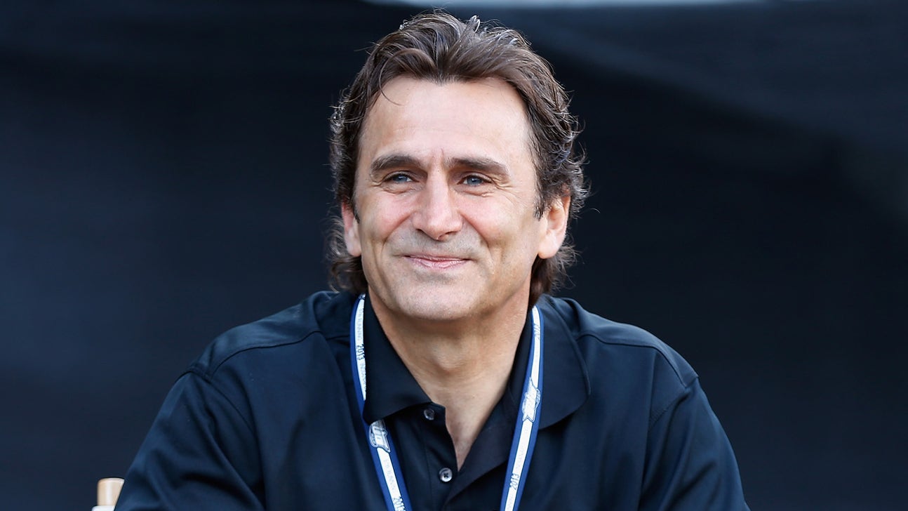 Former F1 driver Alex Zanardi wins third Paralympic gold medal
