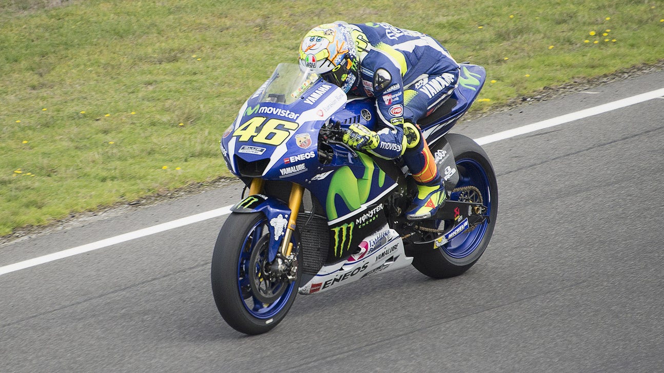 MotoGP: Rossi will use bike 'more similar to last year's' for 2016