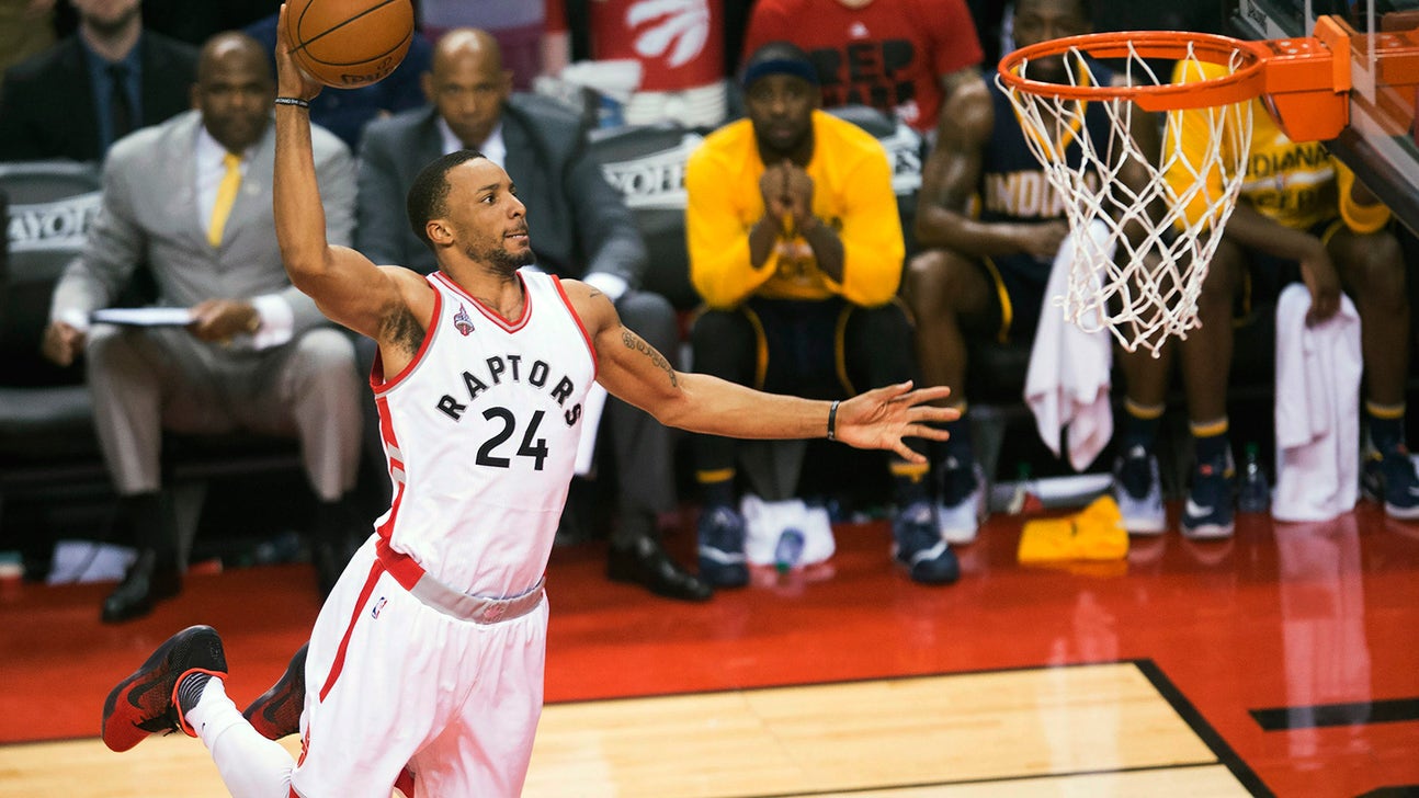 Pacers collapse in fourth quarter, fall to Raptors 102-99
