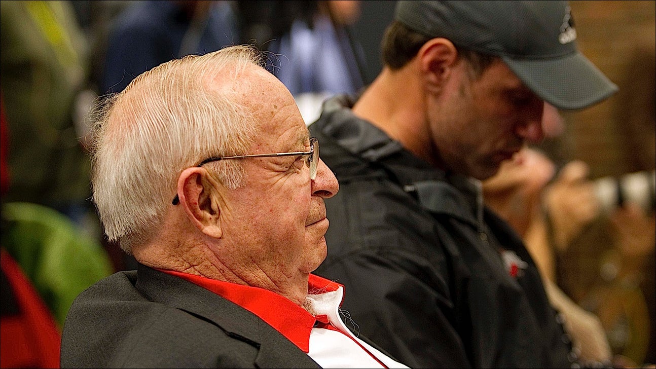 Reports: Ohio State Hall of Fame coach Bruce recovering from stroke