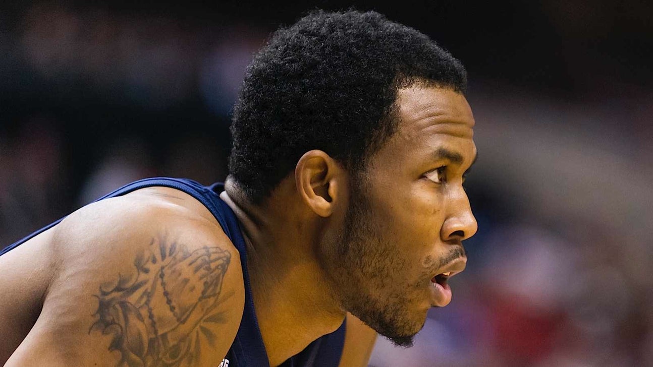 Bucks bring aboard '3-and-D' specialist Johnson