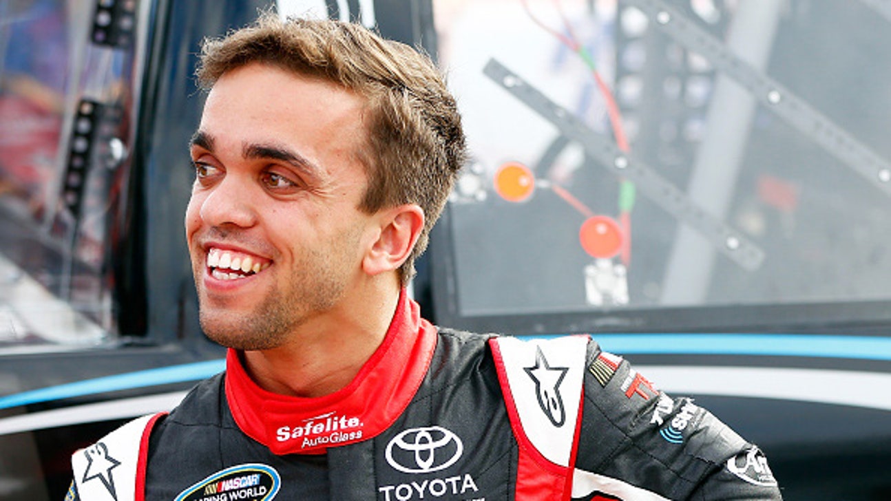 Special delivery: Rico Abreu receives sweet Chili Bowl ring
