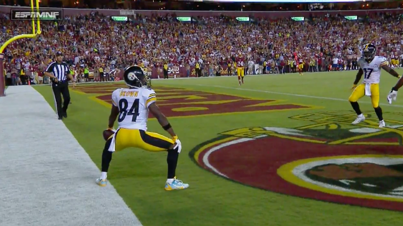 Antonio Brown celebrates touchdown by twerking
