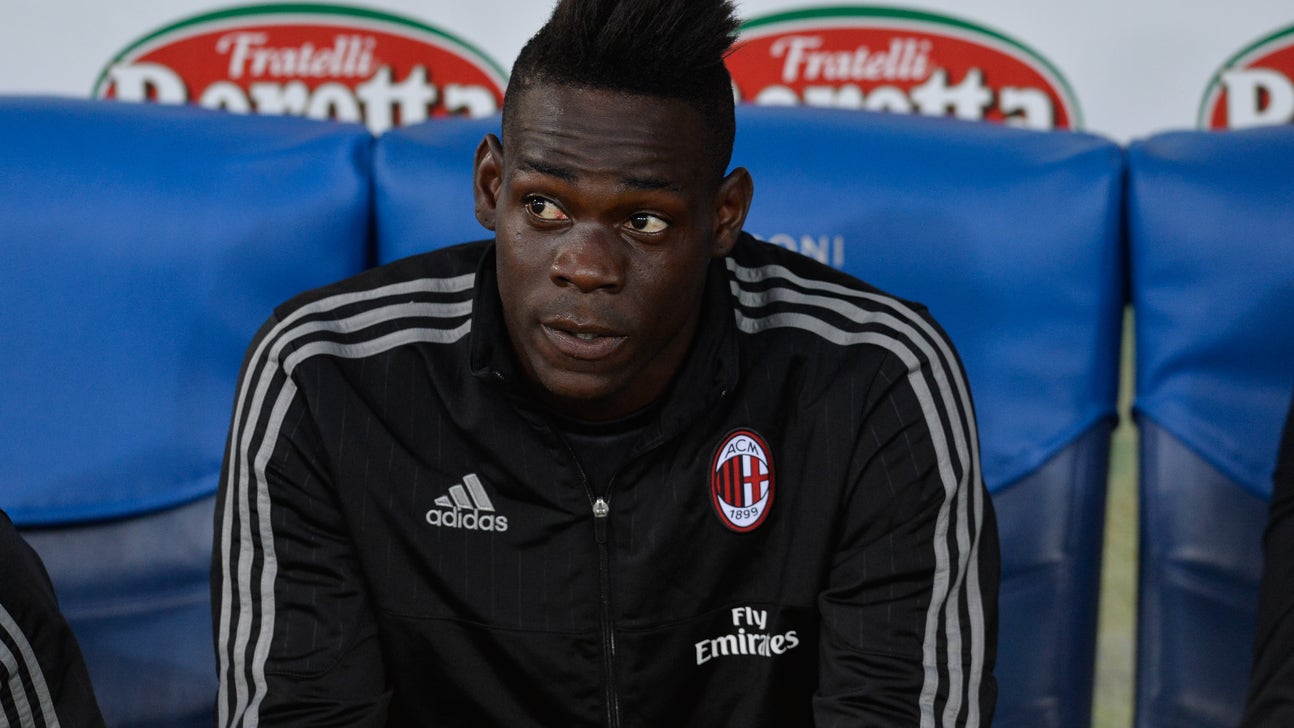 Mario Balotelli finally leaves Liverpool