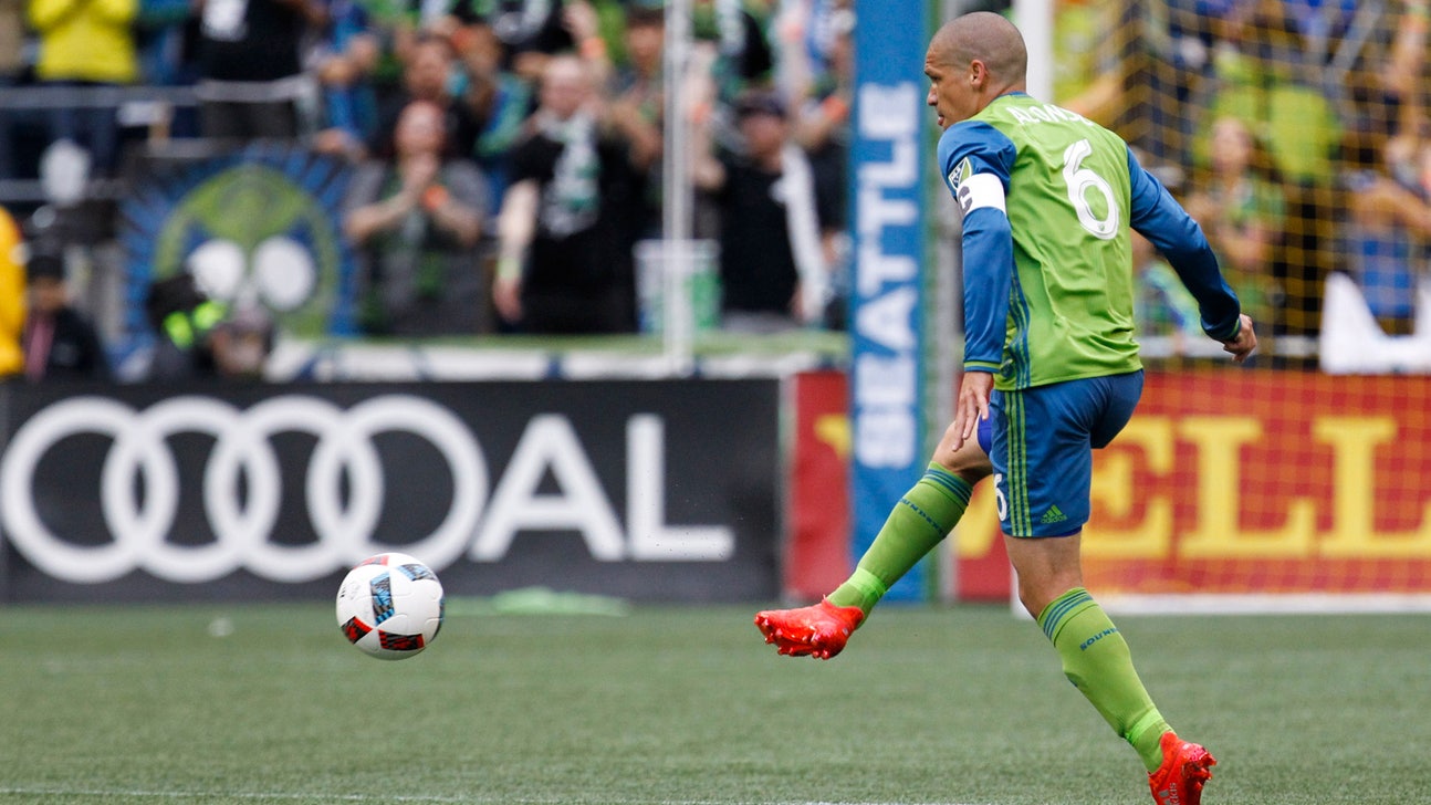 Watch a referee assist this laser strike from the Seattle Sounders' Osvaldo Alonso