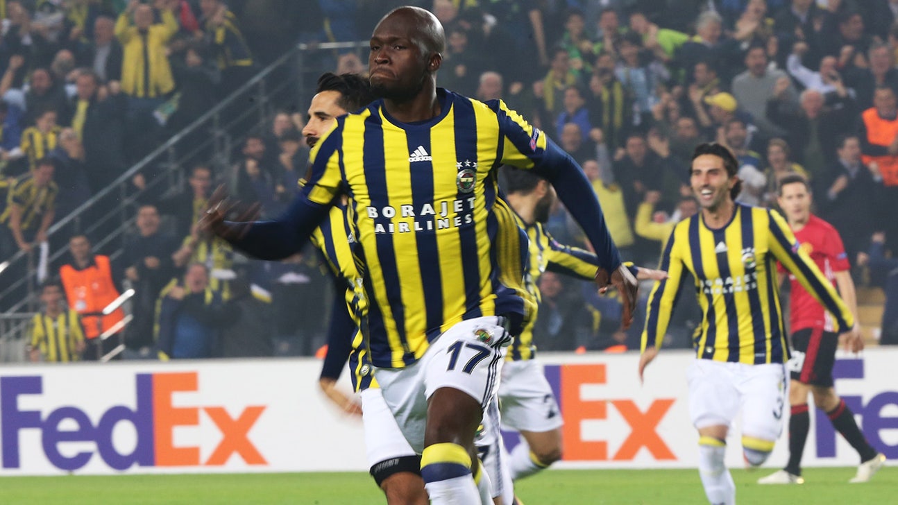 Watch: Moussa Sow's unbelievable overhead kick vs. Manchester United