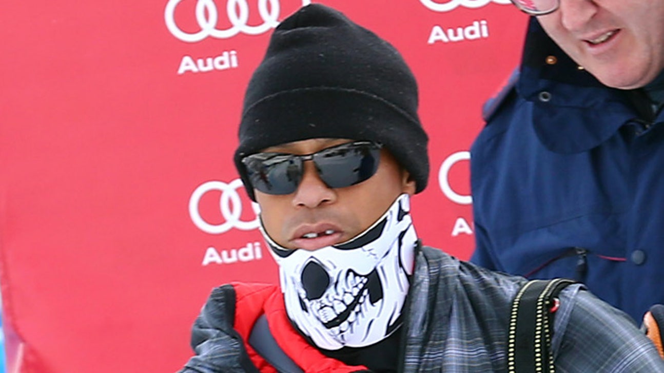 Tiger Woods' front tooth knocked out by videographer, agent says