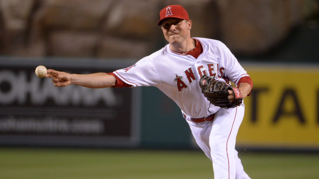 Smith's ankle sprain puts rest of Angels' bullpen on alert