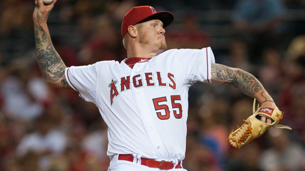 AP source: Latos agrees to $3M, 1-year deal with White Sox