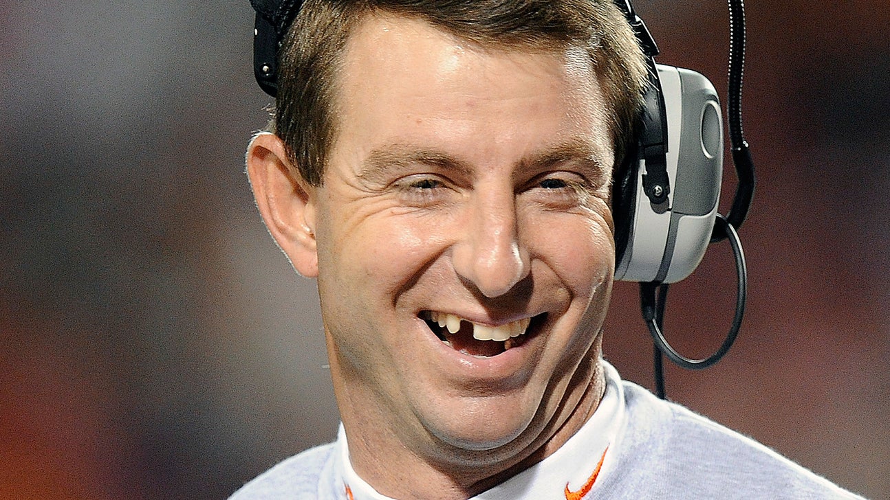 Dabo's new look? Tigers coach lets billiards champ hit ball from mouth