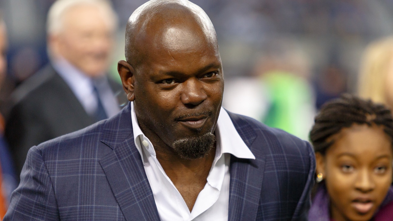 Emmitt Smith explains why he has not reached out to Ezekiel Elliott | FOX  Sports