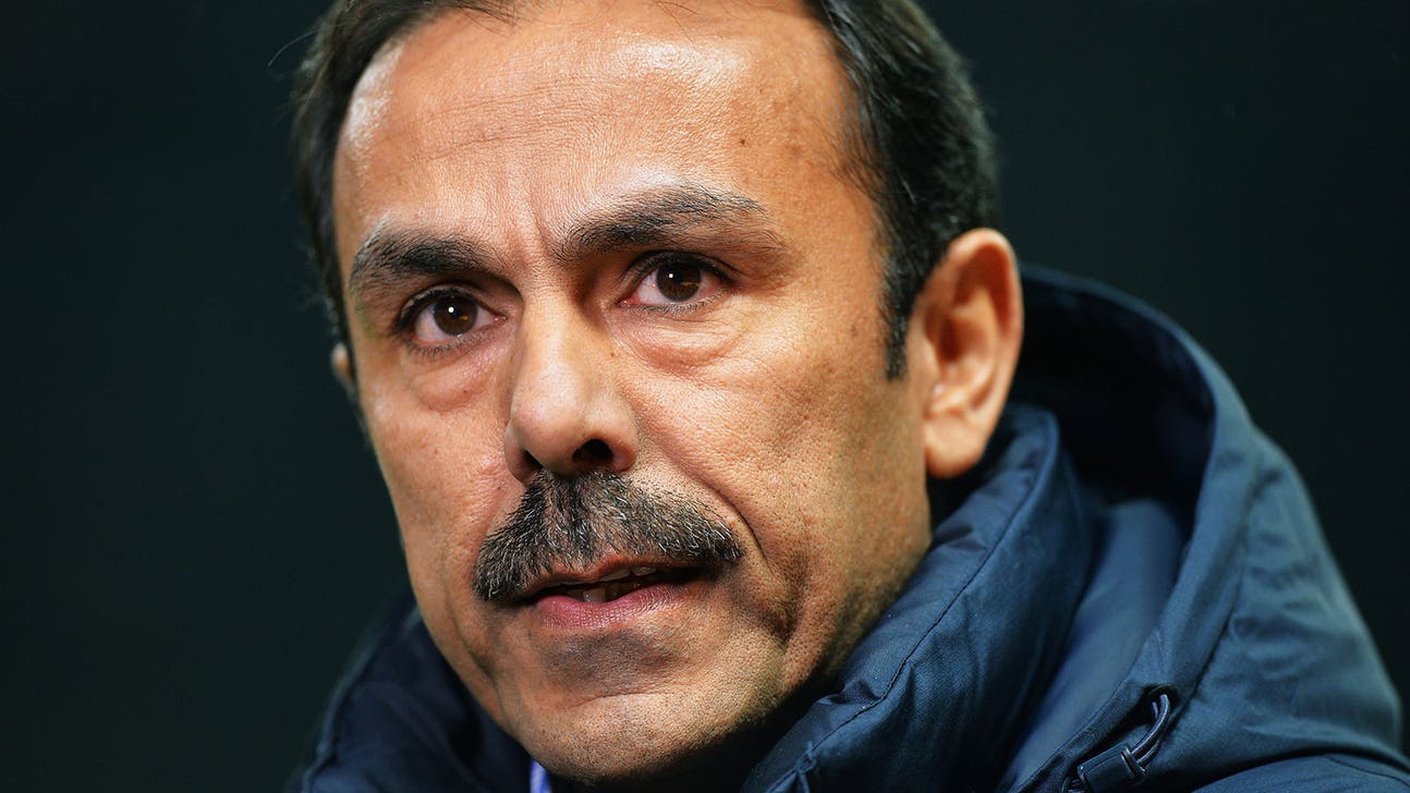 Hertha Berlin coach Luhukay pays the price for third successive defeat