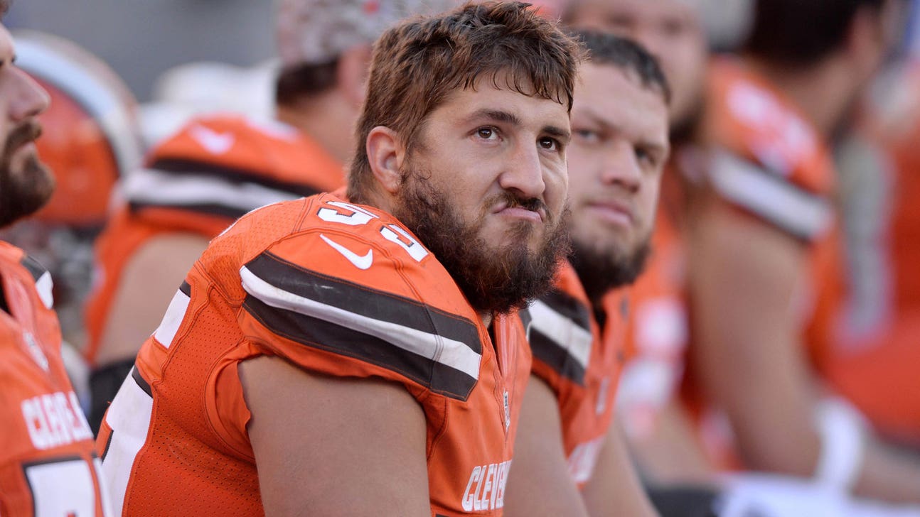 Alex Mack on the move in NFL free agency