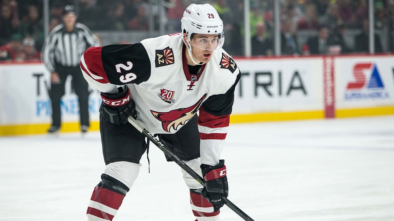 Coyotes' Perlini makes fast transition to NHL with no intention of slowing down