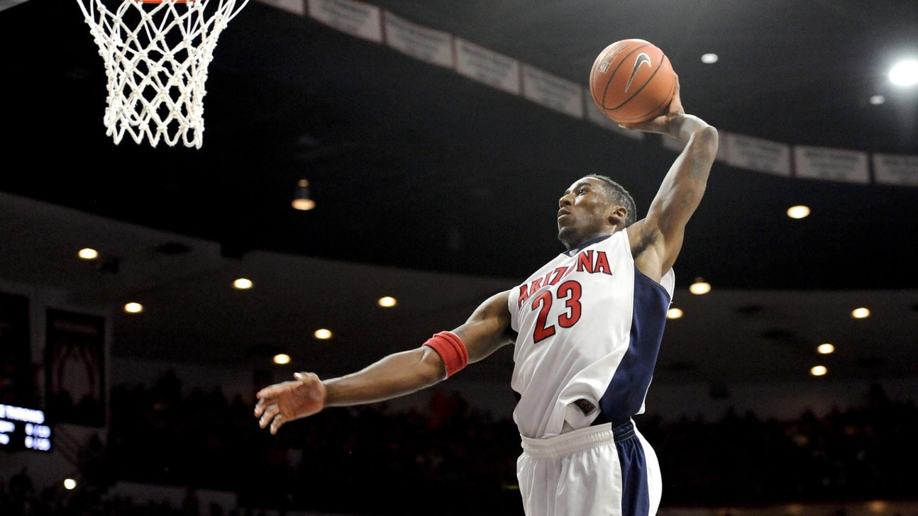 Nets rookie Rondae Hollis-Jefferson sprains ankle during loss to 76ers