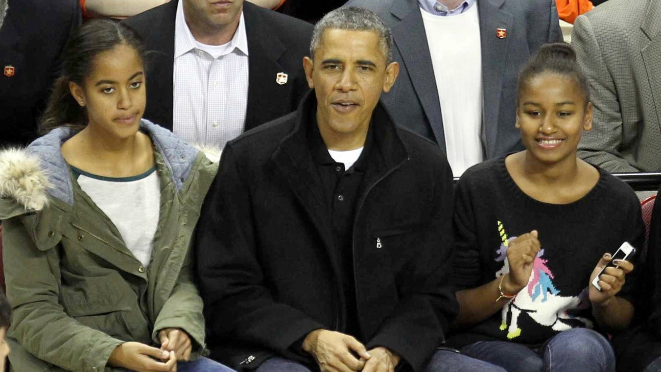 President Barack Obama attends Akron basketball game