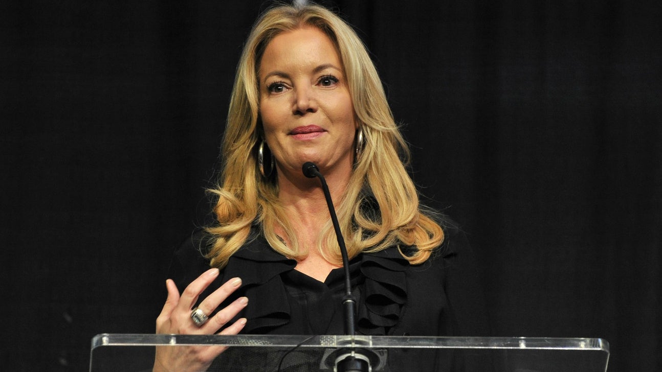 Jeanie Buss looks to wow 'em with women's wrestling organization
