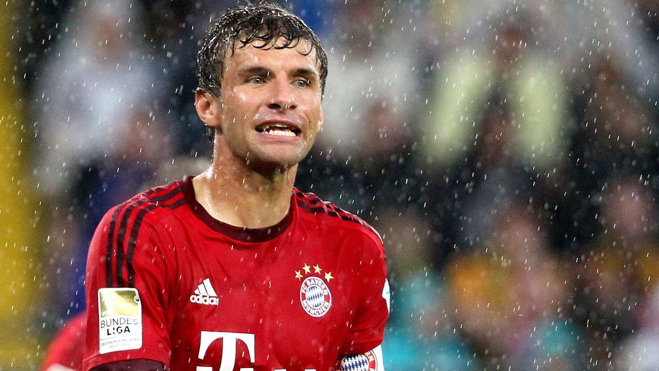 Bayern Munich striker Muller 'relaxed' over Man United link