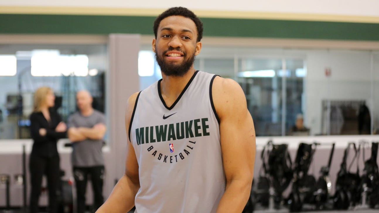 Parker nears return to new head coach, Bucks