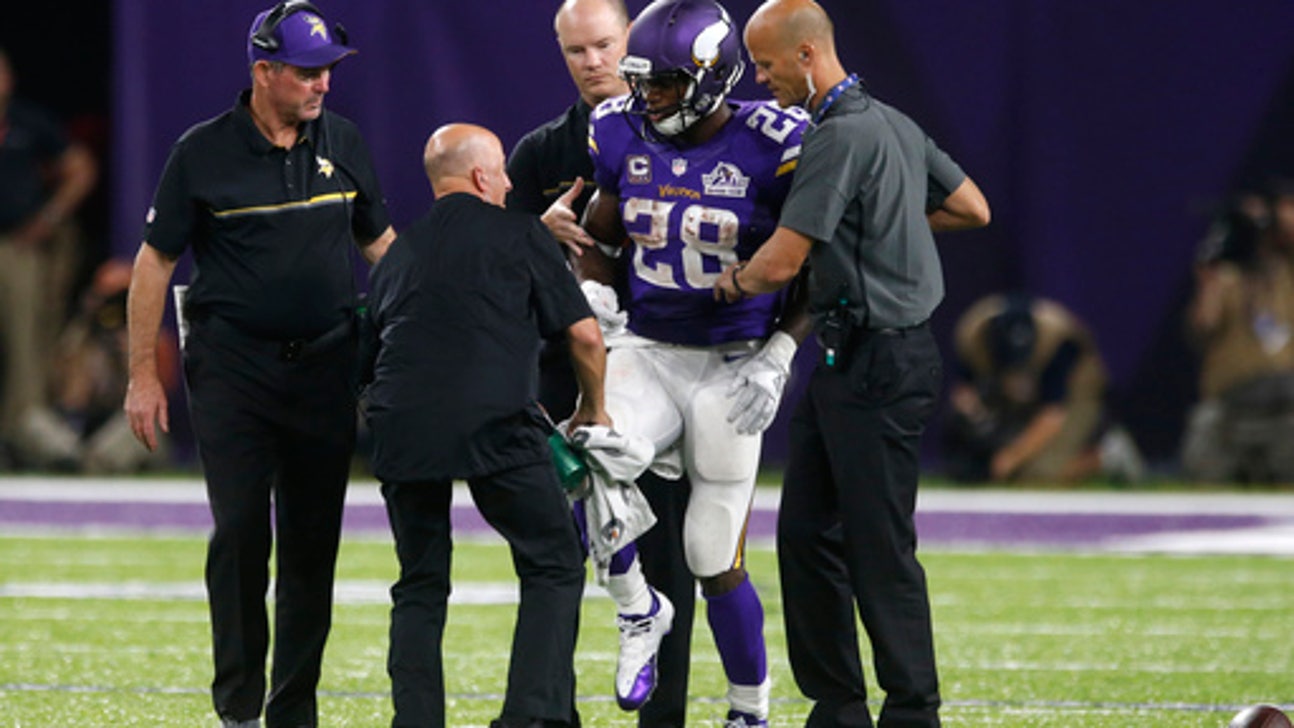 Vikings put Peterson on IR; Kalil has labral surgery on hip