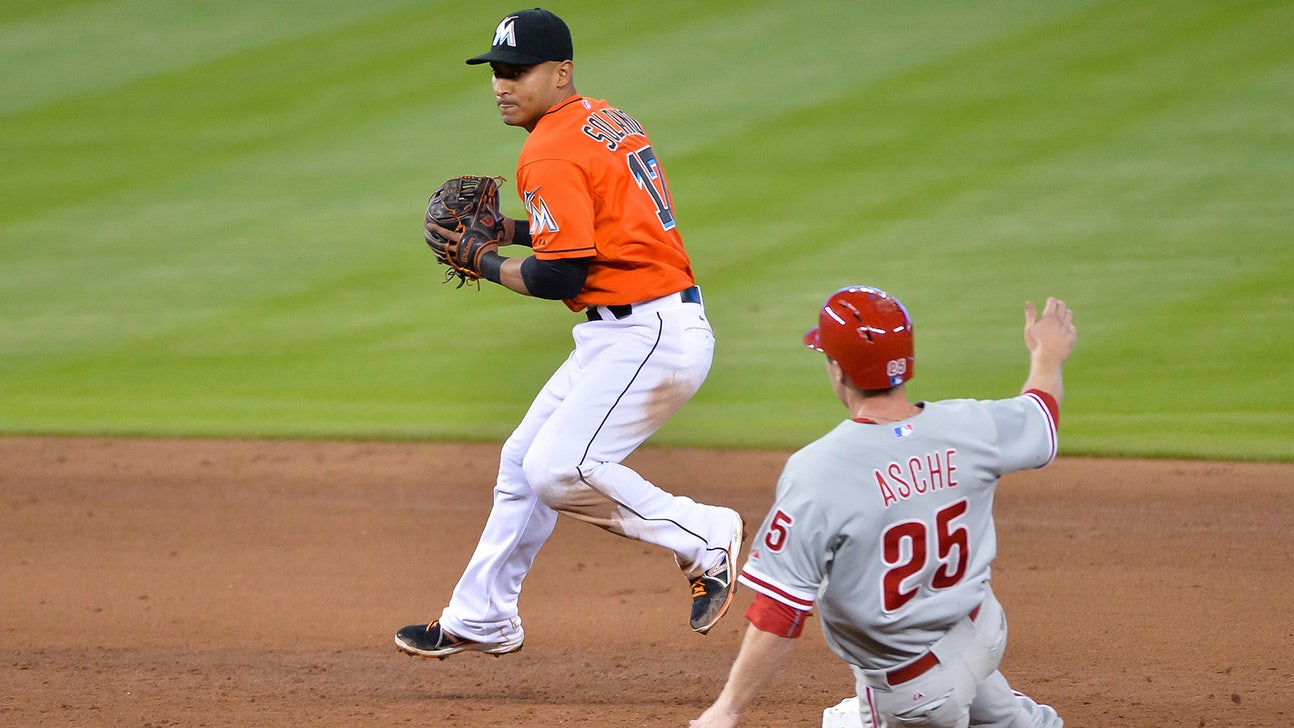 Marlins fail to climb above .500 with loss to Phillies