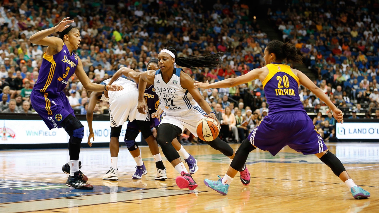 Sparks evade deflated Lynx, 71-63