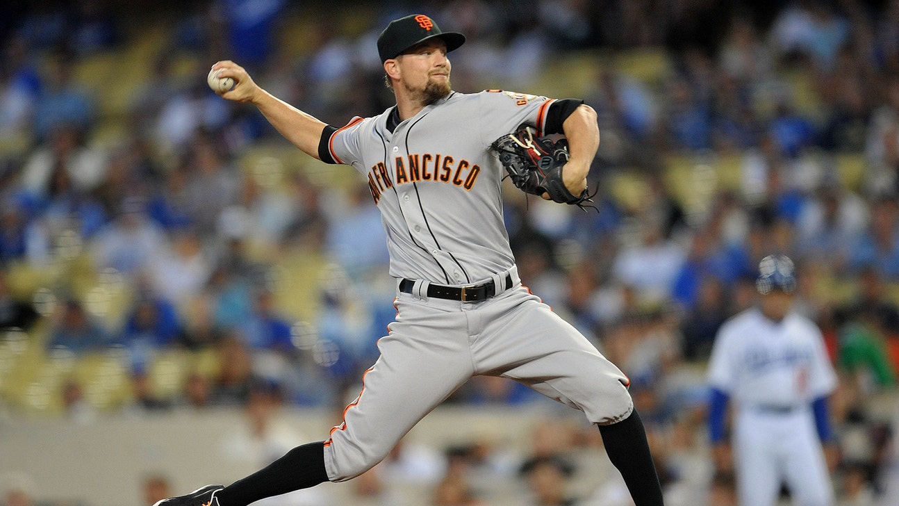 Leake's paralyzed father weighed heavily in righty's offseason choice