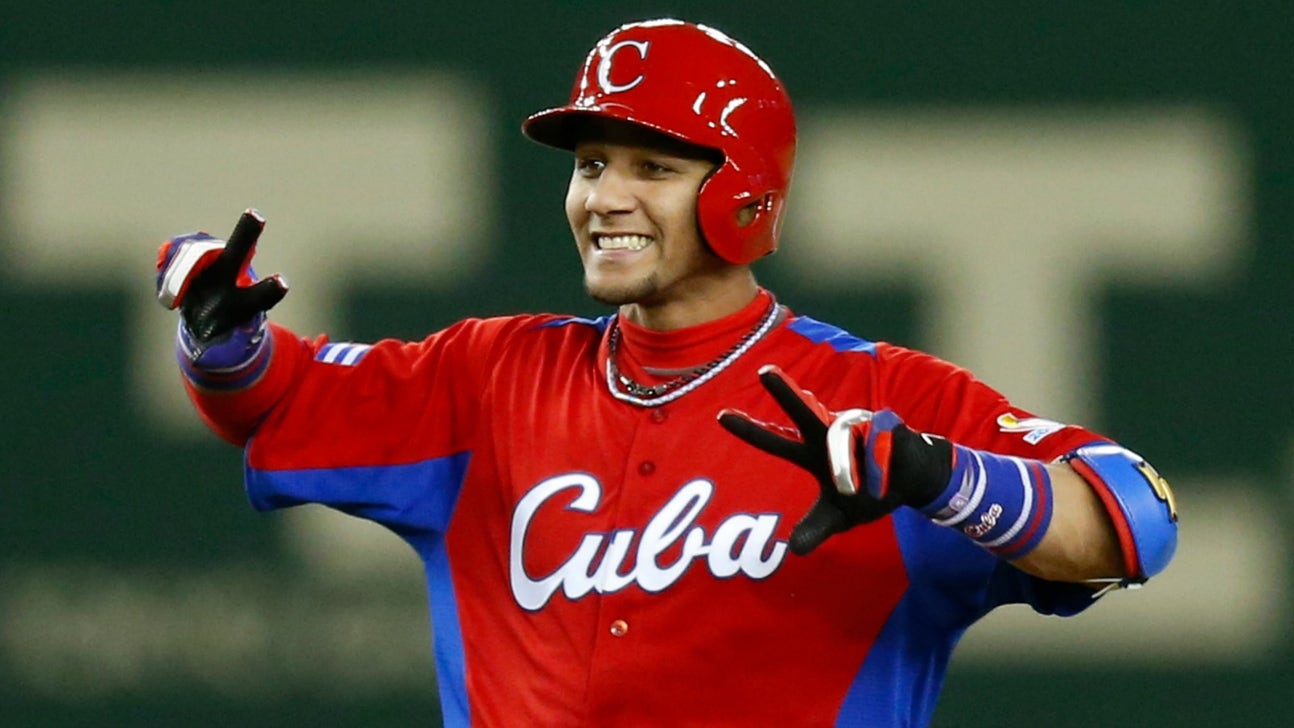 Cuban defector Yulieski Gurriel signs 5-year, $47.5M deal with Astros