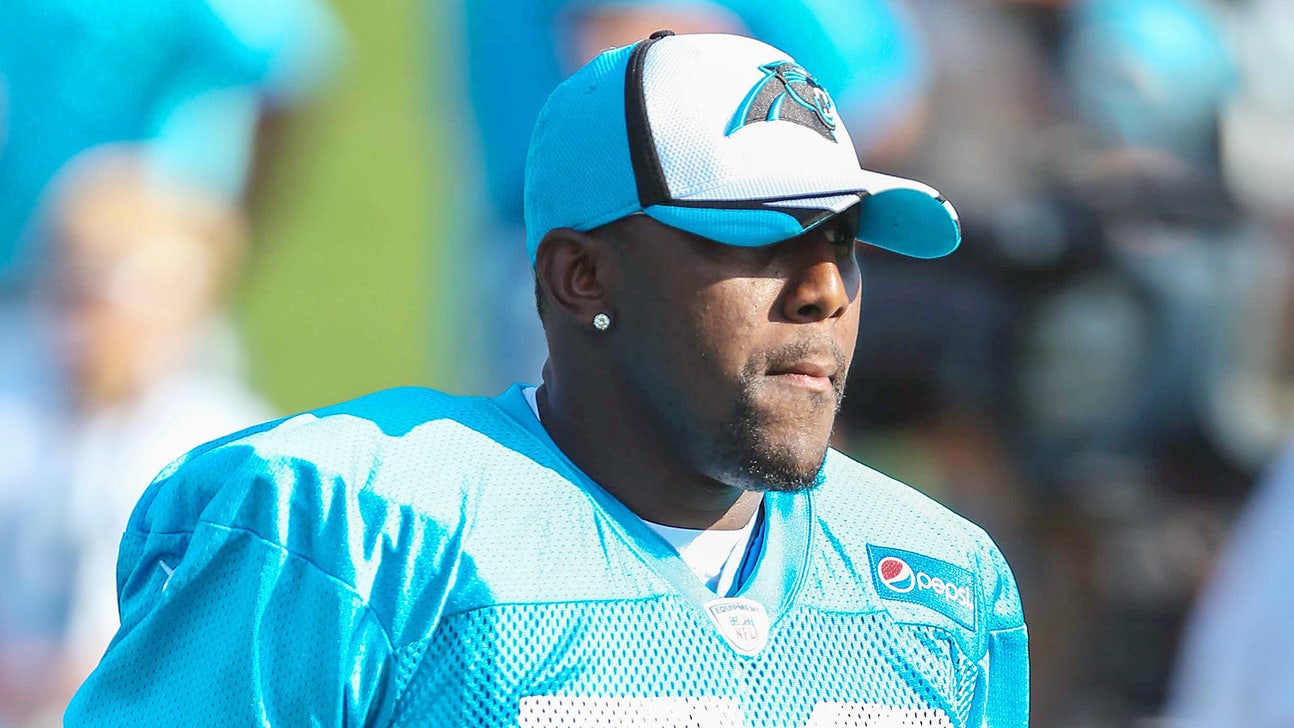 Thomas Davis to become the first active player to announce a team's first-round pick