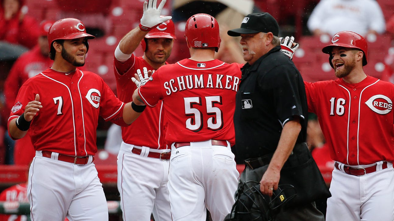 Slumping Cardinals drop third straight to Reds 5-1