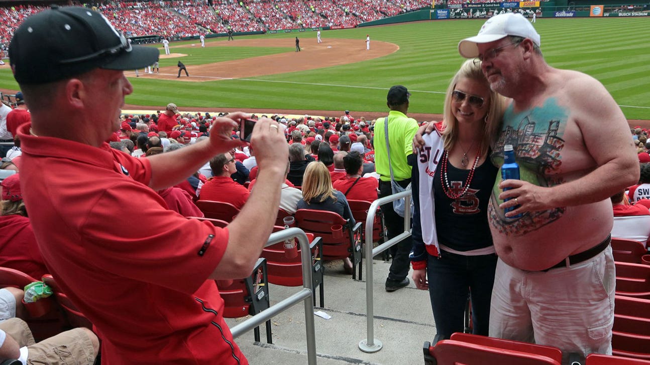 Fan uses body paint to express his passion for Cardinals baseball